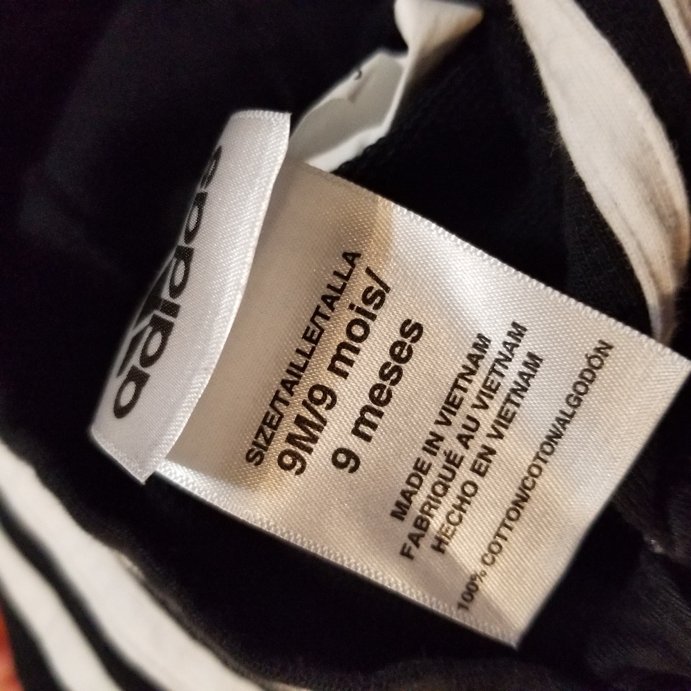 💘 Adidas Baby Black Zip Bodysuit - Picture 2 of 2